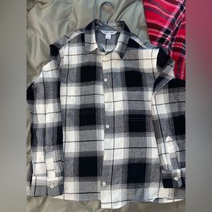 Womens Size Small Old Navy Black And White Plaid Button up.